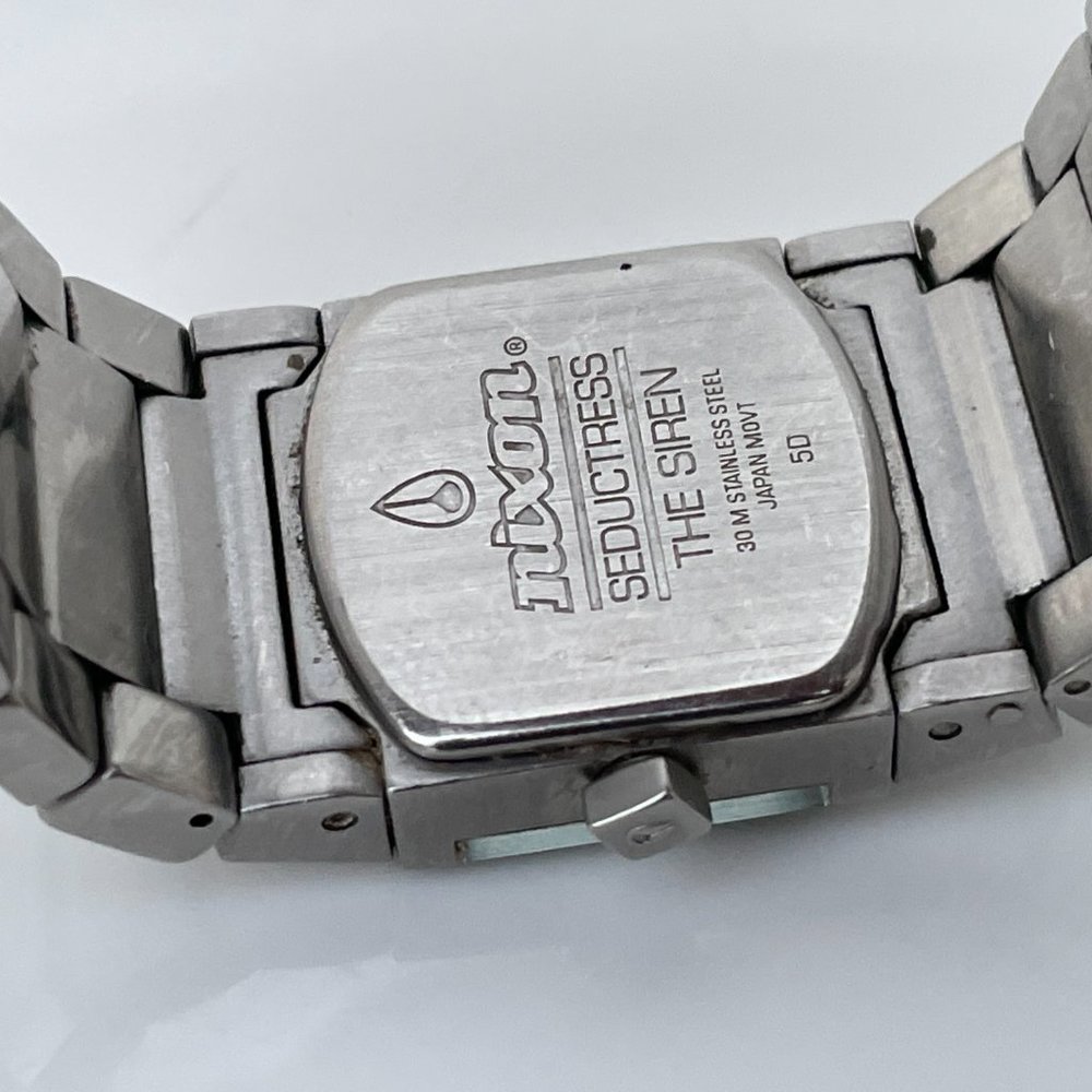 Nixon Wristwatch SEDUCTRESS  THE SIREN Silver Tone - Picture 12 of 13
